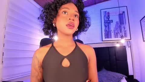 Snapshot of tylla_ chatting on October 15, 2025, 4:12 am online show from October 15, 2025, 4:12 am