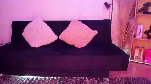 Snapshot of tylla__ chatting on August 8, 2026, 3:52 am tylla__ online show from August 8, 2026, 3:52 am