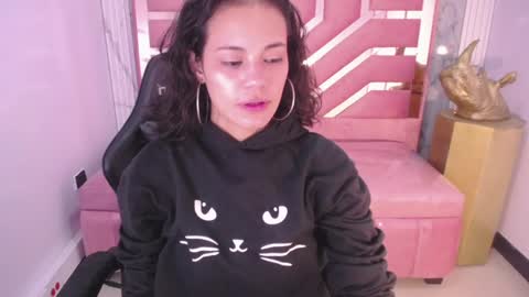 Snapshot of tyna_ch chatting on December 29, 2024, 4:19 pm TYNA online show from December 29, 2024, 4:19 pm