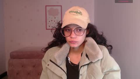 Snapshot of tyna_ch chatting on July 13, 2026, 12:52 pm TYNA online show from July 13, 2026, 12:52 pm