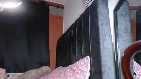 Snapshot of tyra_stone1 chatting on October 16, 2025, 9:16 pm tyra_stone1 online show from October 16, 2025, 9:16 pm