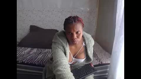 tyratrixie online show from May 6, 2026, 9:25 am