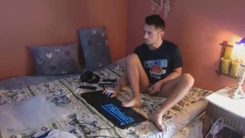 Snapshot of tysonhotswe chatting on April 12, 2026, 12:32 pm Dennis Nadarevic online show from April 12, 2026, 12:32 pm