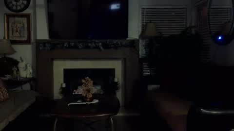 Snapshot of uandme_baby chatting on May 19, 2026, 4:19 am Azelia B online show from May 19, 2026, 4:19 am