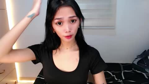 Snapshot of ughliah chatting on September 21, 2025, 12:01 am urbbgirl alliah online show from September 21, 2025, 12:01 am