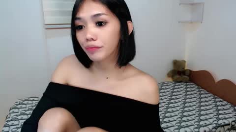 Snapshot of ughliah chatting on October 25, 2025, 12:13 pm urbbgirl alliah online show from October 25, 2025, 12:13 pm