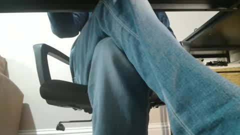 Snapshot of ukguynxtdr chatting on December 16, 2024, 12:16 pm ukguynxtdr online show from December 16, 2024, 12:16 pm