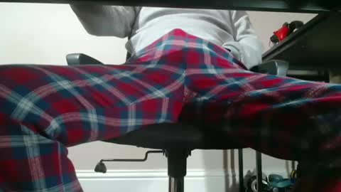 Snapshot of ukguynxtdr chatting on February 24, 2025, 9:52 pm ukguynxtdr online show from February 24, 2025, 9:52 pm