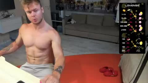 Snapshot of ukgymboy chatting on July 27, 2026, 12:01 pm James Iron online show from July 27, 2026, 12:01 pm