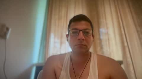 ukhalid82 online show from July 5, 2026, 11:28 am