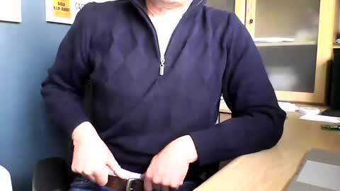 Snapshot of ukshowall chatting on March 20, 2026, 1:49 pm mark online show from March 20, 2026, 1:49 pm