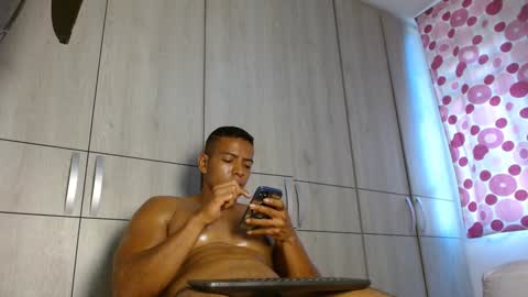 Felipe  model independent online show from January 11, 2025, 12:07 pm