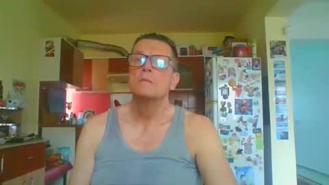 ulmeni4 online show from March 19, 2026, 6:39 am