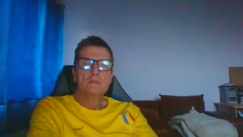 ulmeni4 online show from July 30, 2026, 6:07 pm