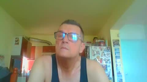 ulmeni7 online show from April 3, 2026, 7:39 am