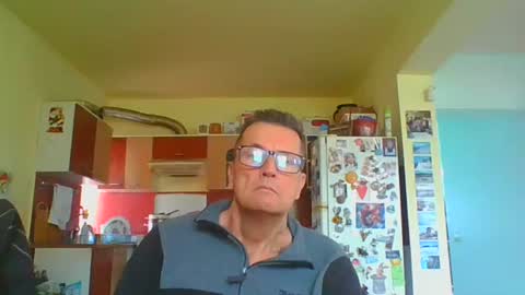 ulmeni7 online show from May 21, 2026, 11:39 am