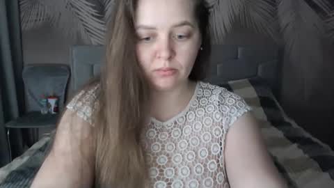 Snapshot of ulystar chatting on January 28, 2025, 7:11 am Ulyana online show from January 28, 2025, 7:11 am