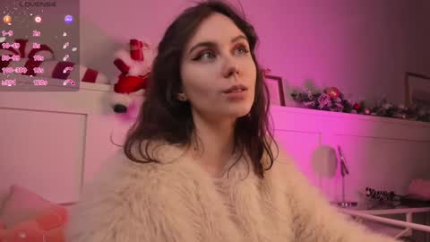 Snapshot of una_medisson chatting on December 25, 2024, 12:37 pm Una online show from December 25, 2024, 12:37 pm