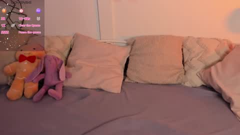 Snapshot of una_medisson chatting on January 3, 2025, 9:15 am Una online show from January 3, 2025, 9:15 am