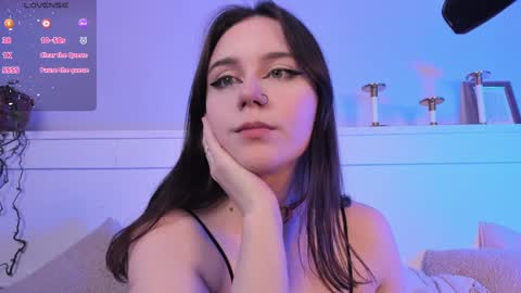 Snapshot of una_medisson chatting on February 4, 2025, 12:44 pm Una online show from February 4, 2025, 12:44 pm