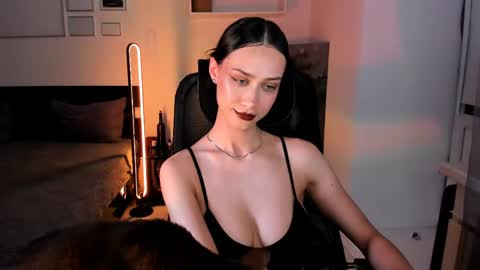 unaericaabistrong online show from May 12, 2026, 7:22 pm