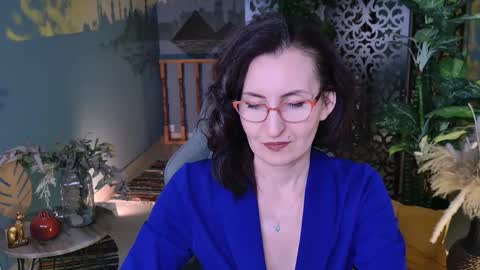 Snapshot of unatera chatting on December 14, 2025, 5:24 am UnaTera online show from December 14, 2025, 5:24 am