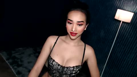 Snapshot of unbeknownst2kylie chatting on June 4, 2026, 11:00 pm kylie online show from June 4, 2026, 11:00 pm