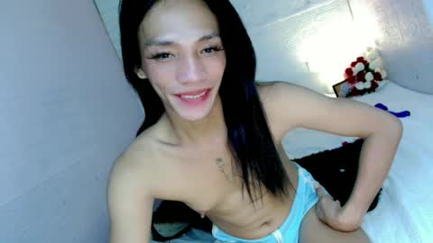 Snapshot of uncut_queen chatting on June 14, 2026, 2:20 am LOVELY JANE online show from June 14, 2026, 2:20 am