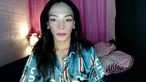 Snapshot of uncut_queen chatting on July 26, 2026, 3:58 am LOVELY JANE online show from July 26, 2026, 3:58 am