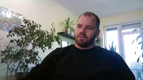 Snapshot of uncut_strong chatting on December 15, 2025, 1:26 pm Uncut Strong online show from December 15, 2025, 1:26 pm