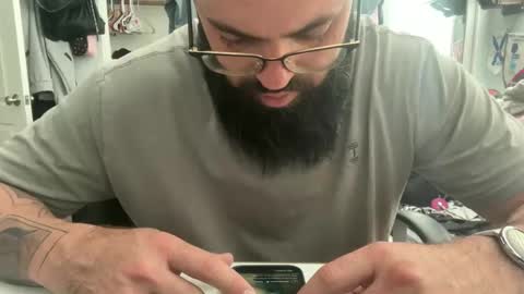 Snapshot of uncutbeard129840 chatting on October 20, 2025, 7:36 pm uncutbeard129840 online show from October 20, 2025, 7:36 pm