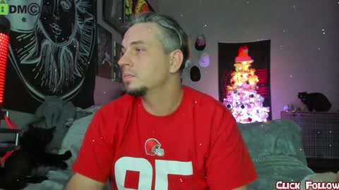 Snapshot of uncutstudxxx chatting on December 3, 2024, 5:20 am UncutSTUDXXXManyvids online show from December 3, 2024, 5:20 am