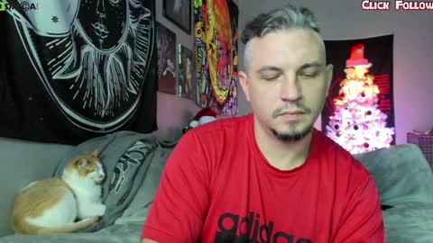 Snapshot of uncutstudxxx chatting on December 9, 2024, 10:20 pm UncutSTUDXXXManyvids online show from December 9, 2024, 10:20 pm