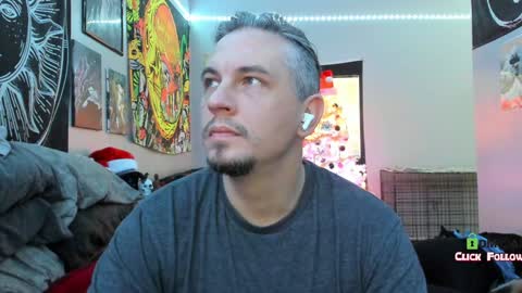Snapshot of uncutstudxxx chatting on January 3, 2025, 4:59 pm UncutSTUDXXXManyvids online show from January 3, 2025, 4:59 pm