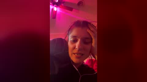 unemployedstripper online show from July 27, 2026, 1:18 pm
