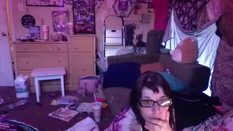 unemployedstripper online show from July 28, 2026, 5:23 pm