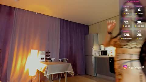 Snapshot of unfamiliarx chatting on November 21, 2025, 1:43 pm Angel Im Russian girl online show from November 21, 2025, 1:43 pm