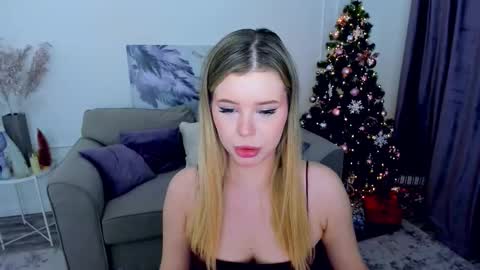 Alice online show from December 5, 2025, 8:27 pm