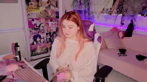 Snapshot of unholy_lady chatting on October 20, 2025, 5:19 am Unholy Lady online show from October 20, 2025, 5:19 am