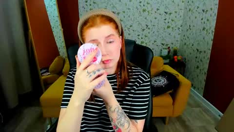 Call me Mira  thumbs up its make me happy online show from April 25, 2026, 8:39 pm