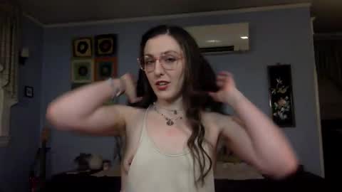 Lola Moonstone online show from January 17, 2026, 4:17 am