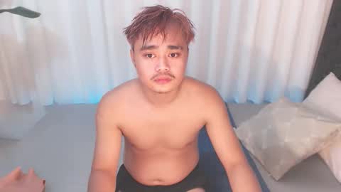 Snapshot of unloadedcumxxx chatting on September 30, 2025, 7:13 am Miss online show from September 30, 2025, 7:13 am