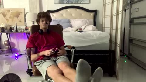 Stepbro online show from February 7, 2025, 8:53 pm