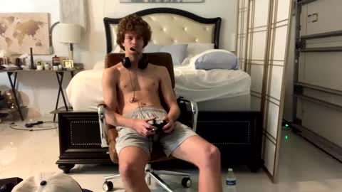 Stepbro online show from February 8, 2025, 2:16 pm