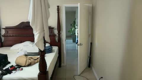 Stepbro online show from November 15, 2025, 9:54 pm