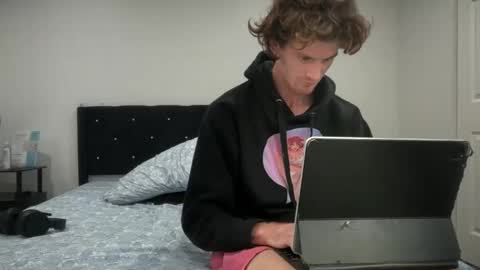 Stepbro online show from November 23, 2025, 10:53 pm