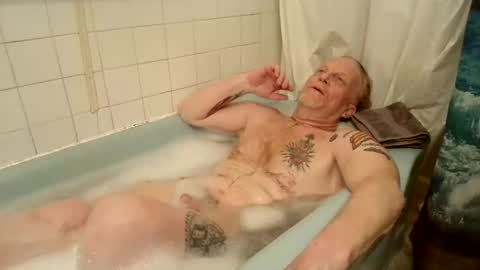 unwanted_boner online show from April 24, 2026, 9:01 am