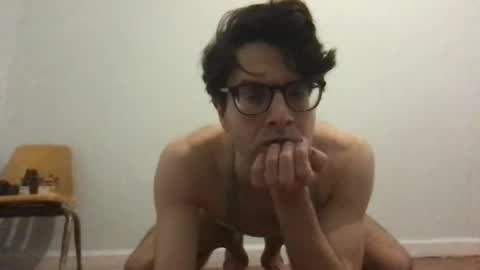 Snapshot of upsetboy chatting on February 18, 2025, 9:09 pm deaf mute boy online show from February 18, 2025, 9:09 pm