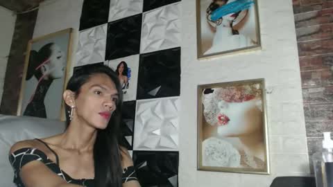 Snapshot of ur_chrizzy_fav chatting on October 21, 2025, 5:24 pm chrizzy online show from October 21, 2025, 5:24 pm