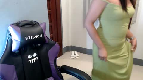 Vee online show from January 8, 2025, 3:29 am